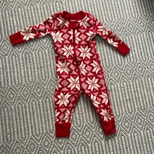 Hanna Andersson 3-6 month snowflake pajamas